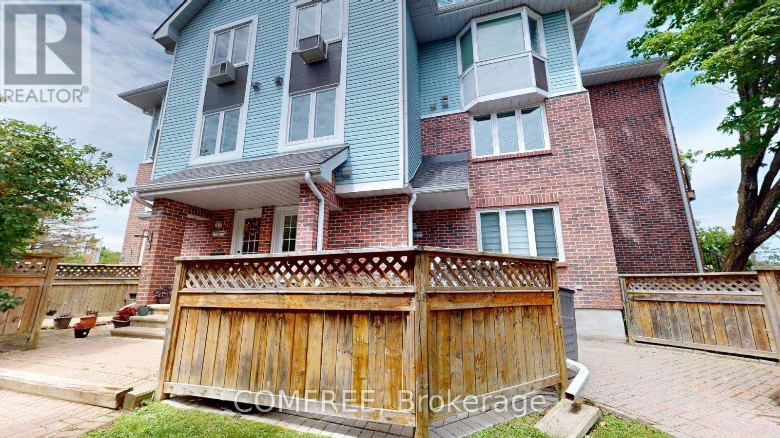 4 - 4 Waterfall Lane