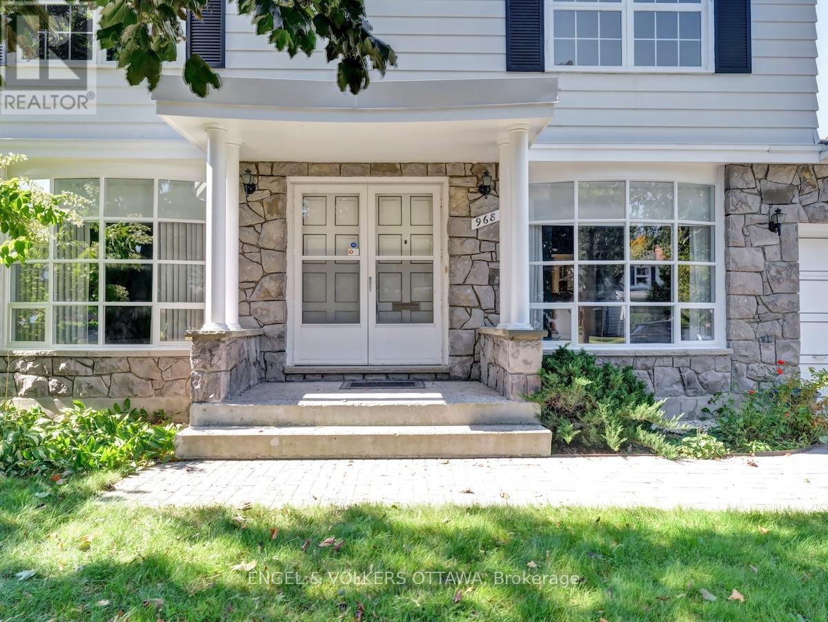 968 Sadler Crescent