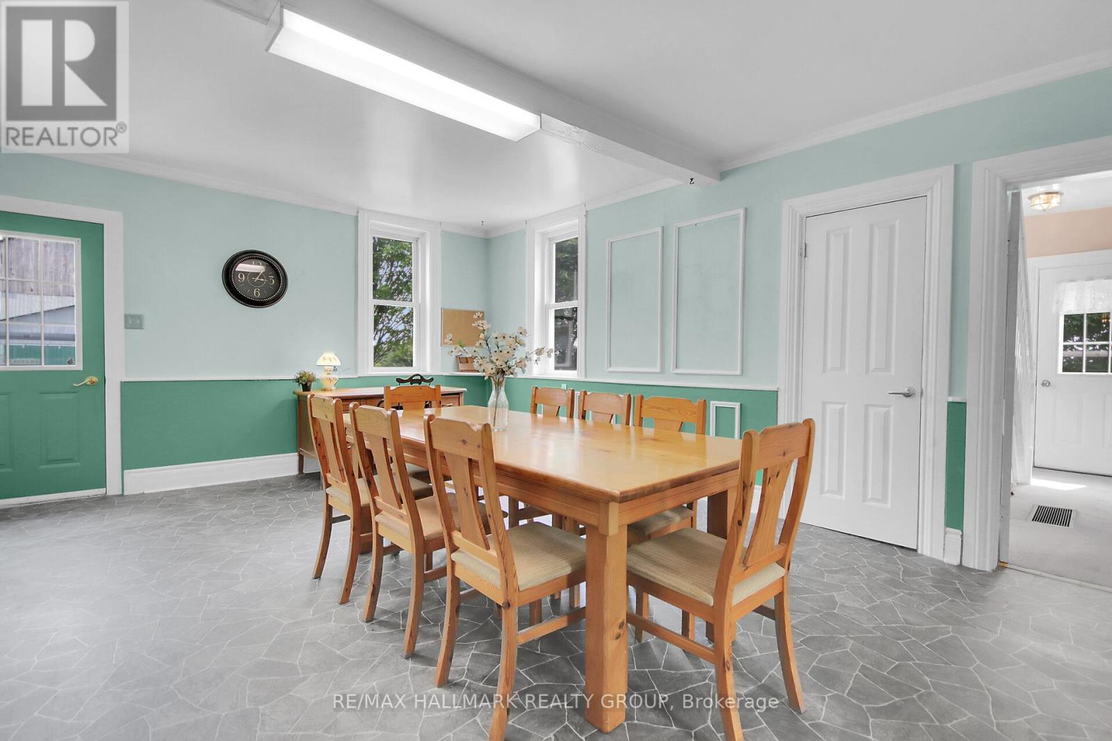 4240 Carp Road