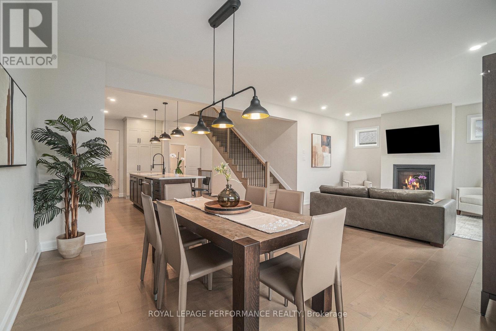 916 Socca Crescent