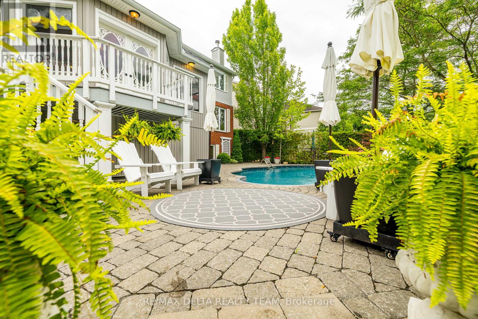 1779 Heatherstone Crescent