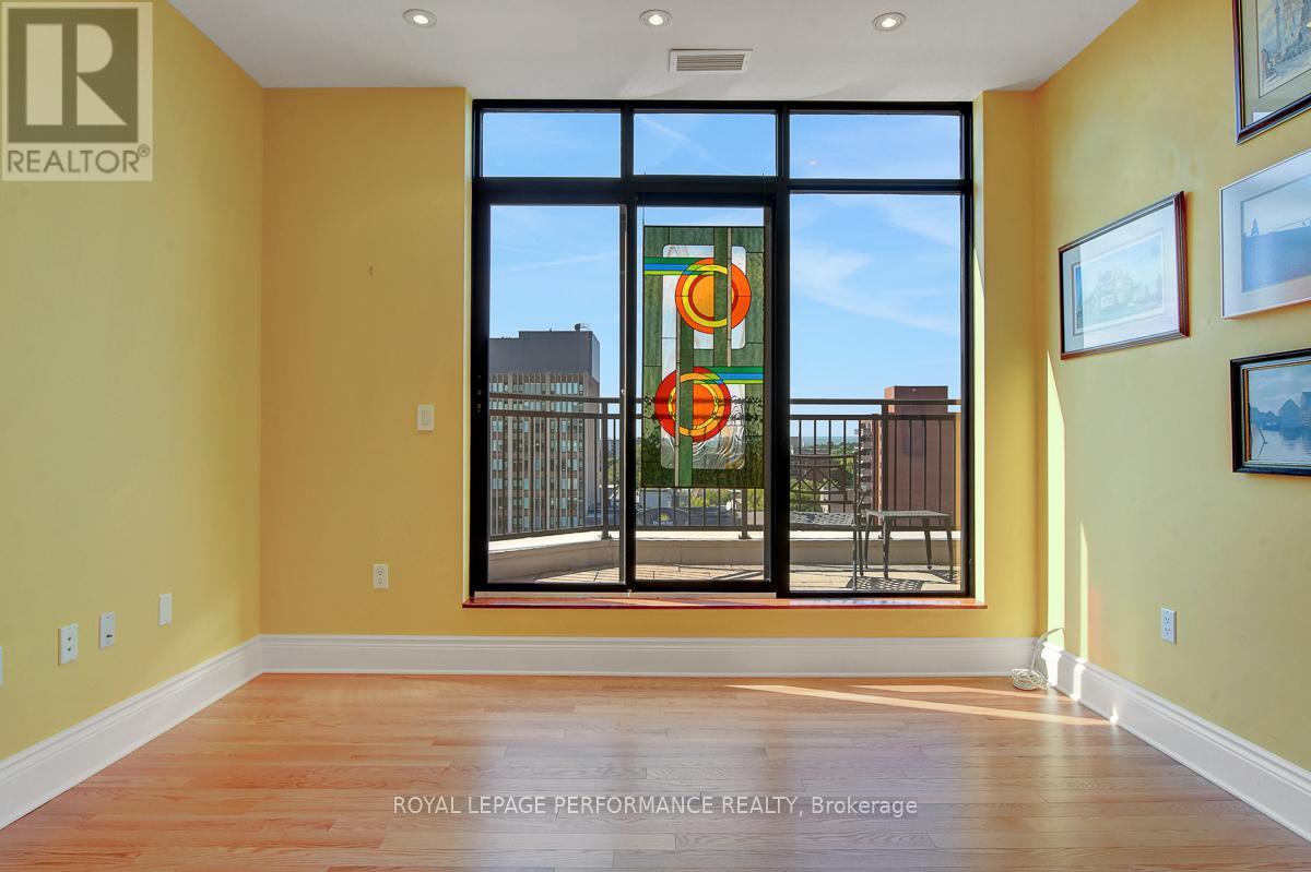 Ph2 - 260 Besserer Street