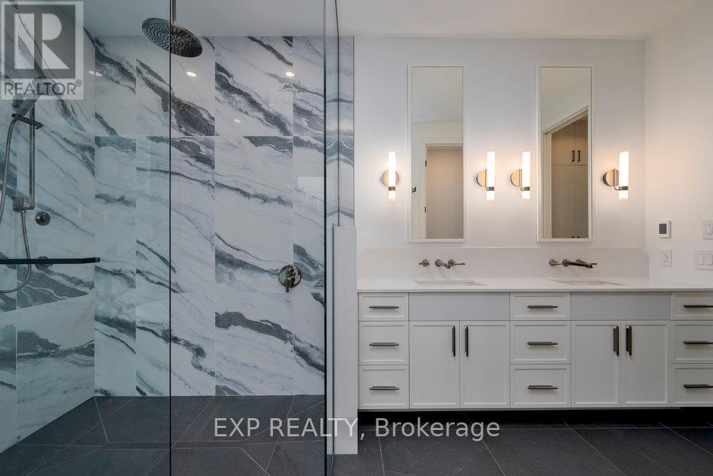 26 Clovelly Road W