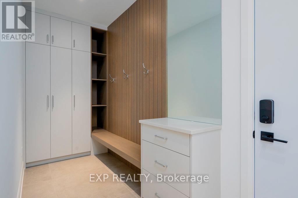 26 Clovelly Road W