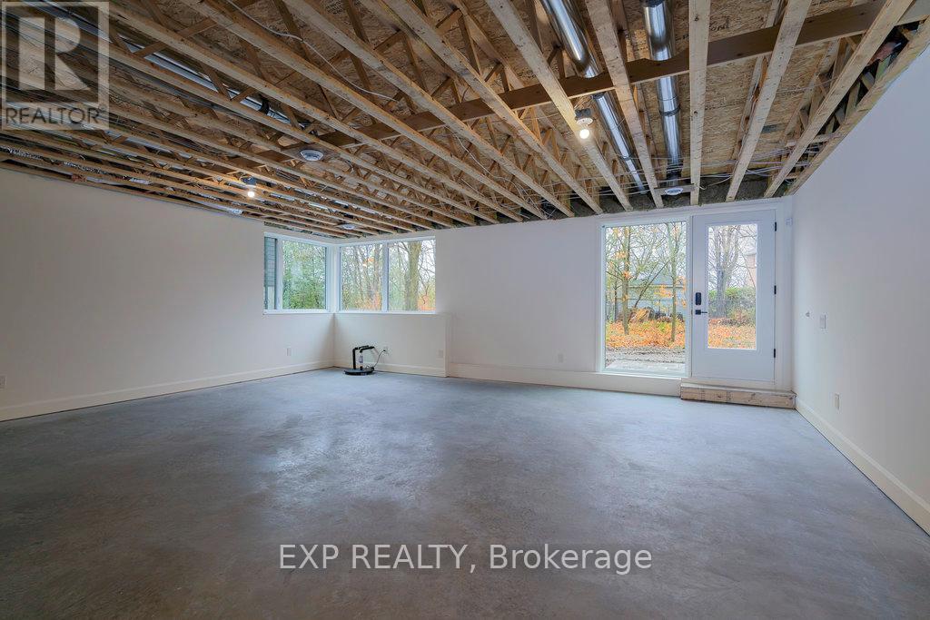 26 Clovelly Road W