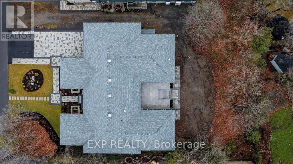 26 Clovelly Road W
