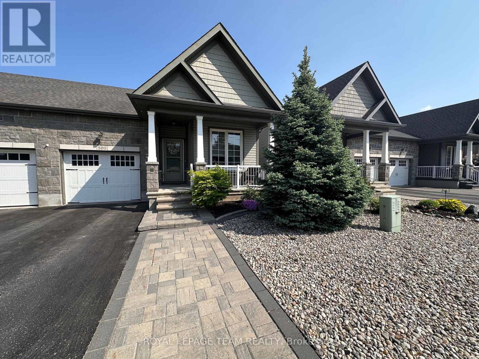 520 Clothier Street W