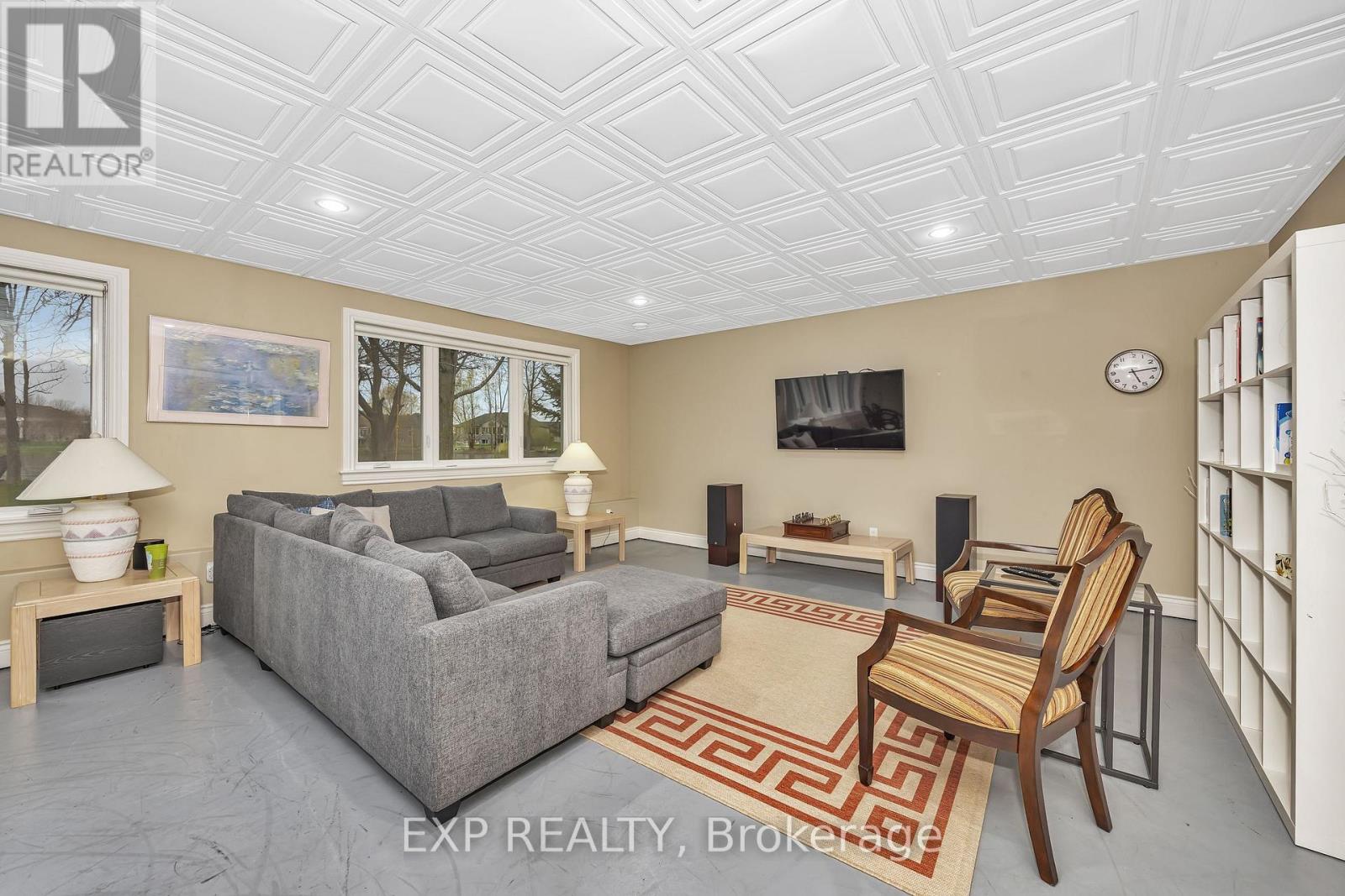 6703 Suncrest Drive