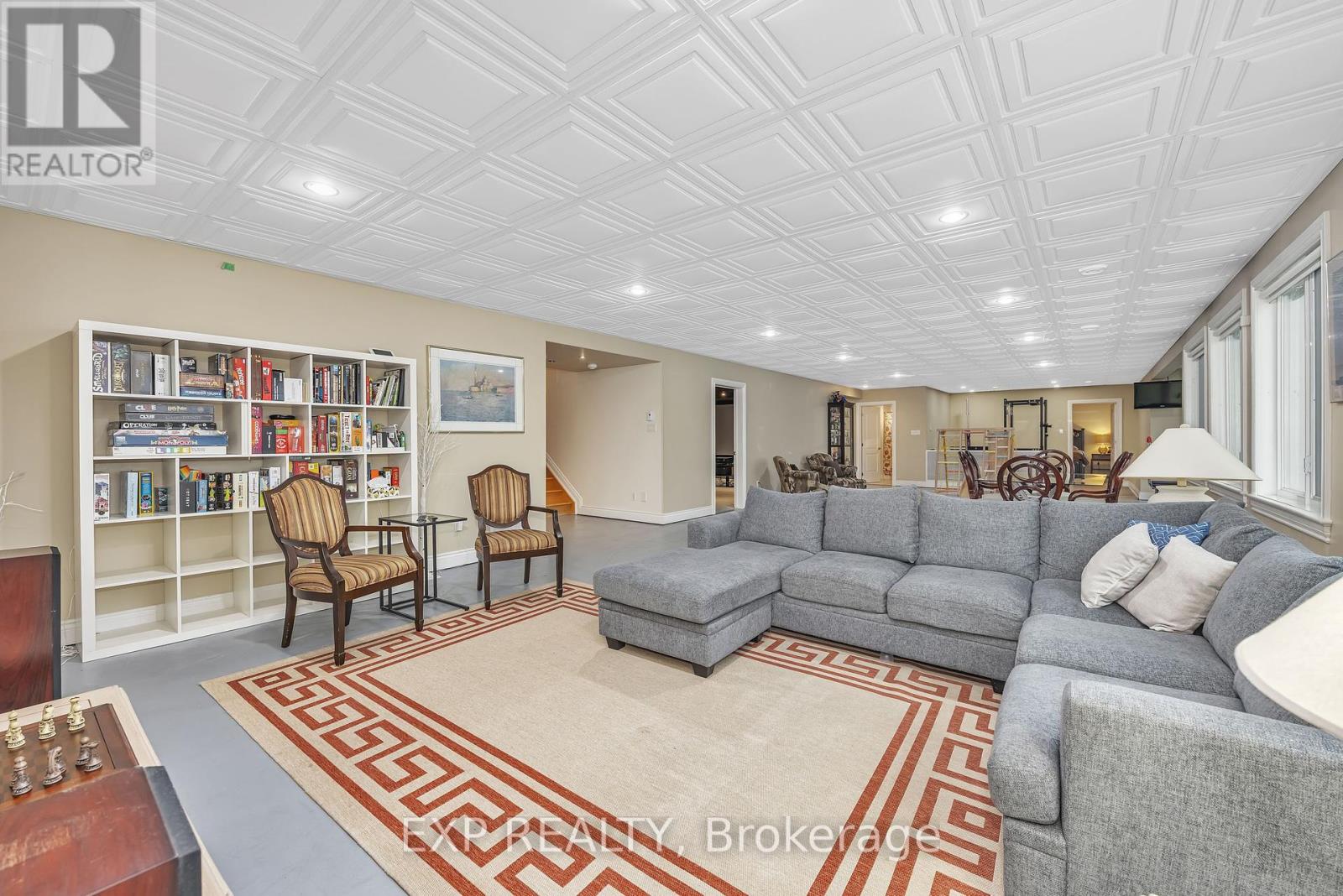6703 Suncrest Drive