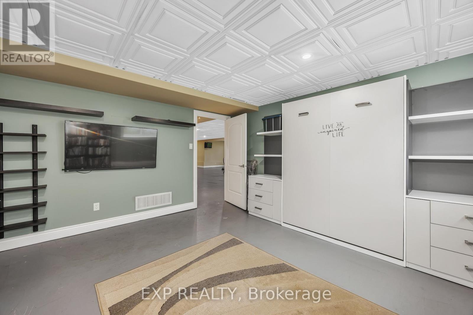 6703 Suncrest Drive