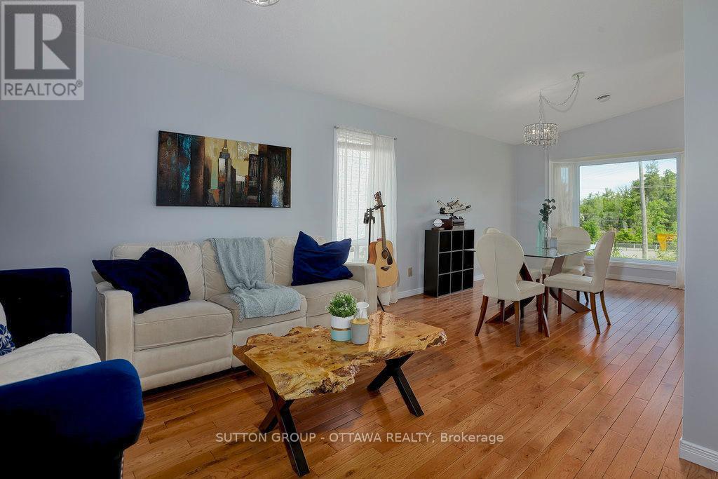 223 Des Outaouais Street