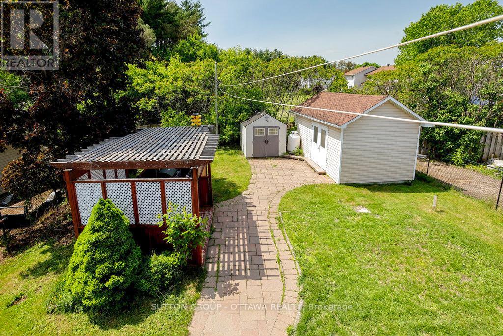 223 Des Outaouais Street