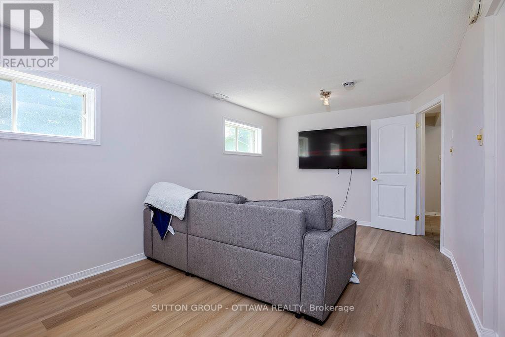 223 Des Outaouais Street