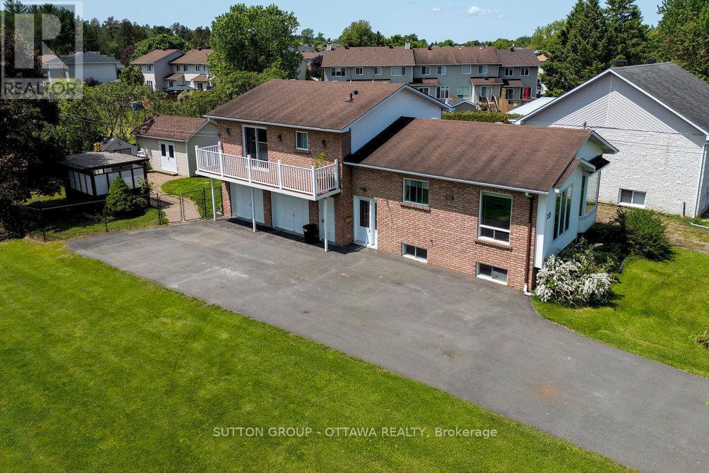 223 Des Outaouais Street