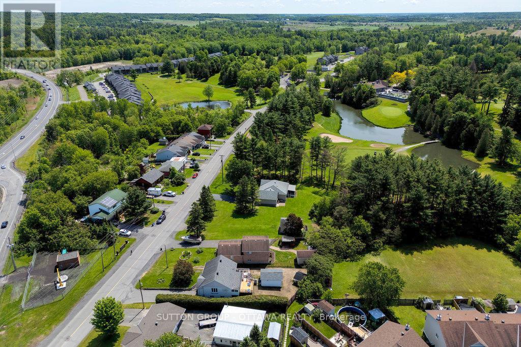 223 Des Outaouais Street