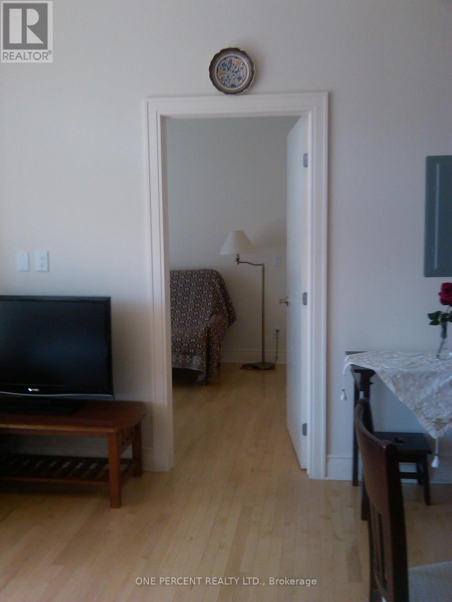 1603 - 95 Bronson Avenue S