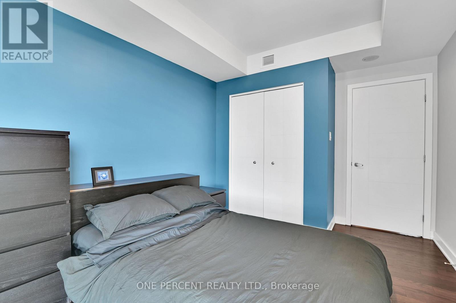 1905 - 40 Nepean Street