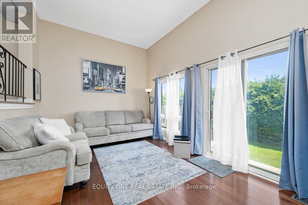 5 - 2 Bertona Street