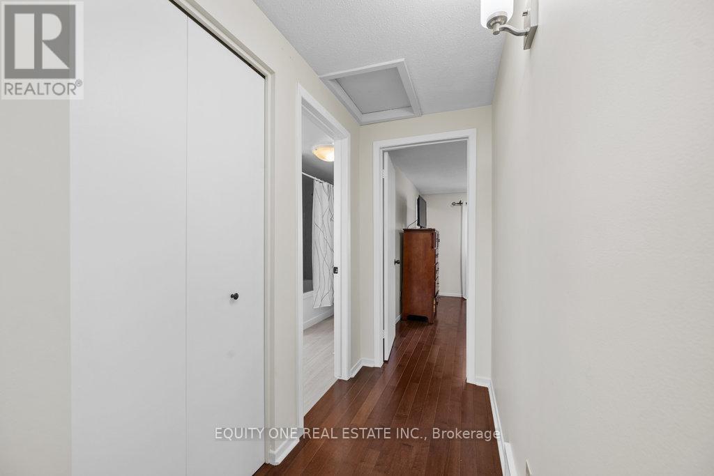 5 - 2 Bertona Street