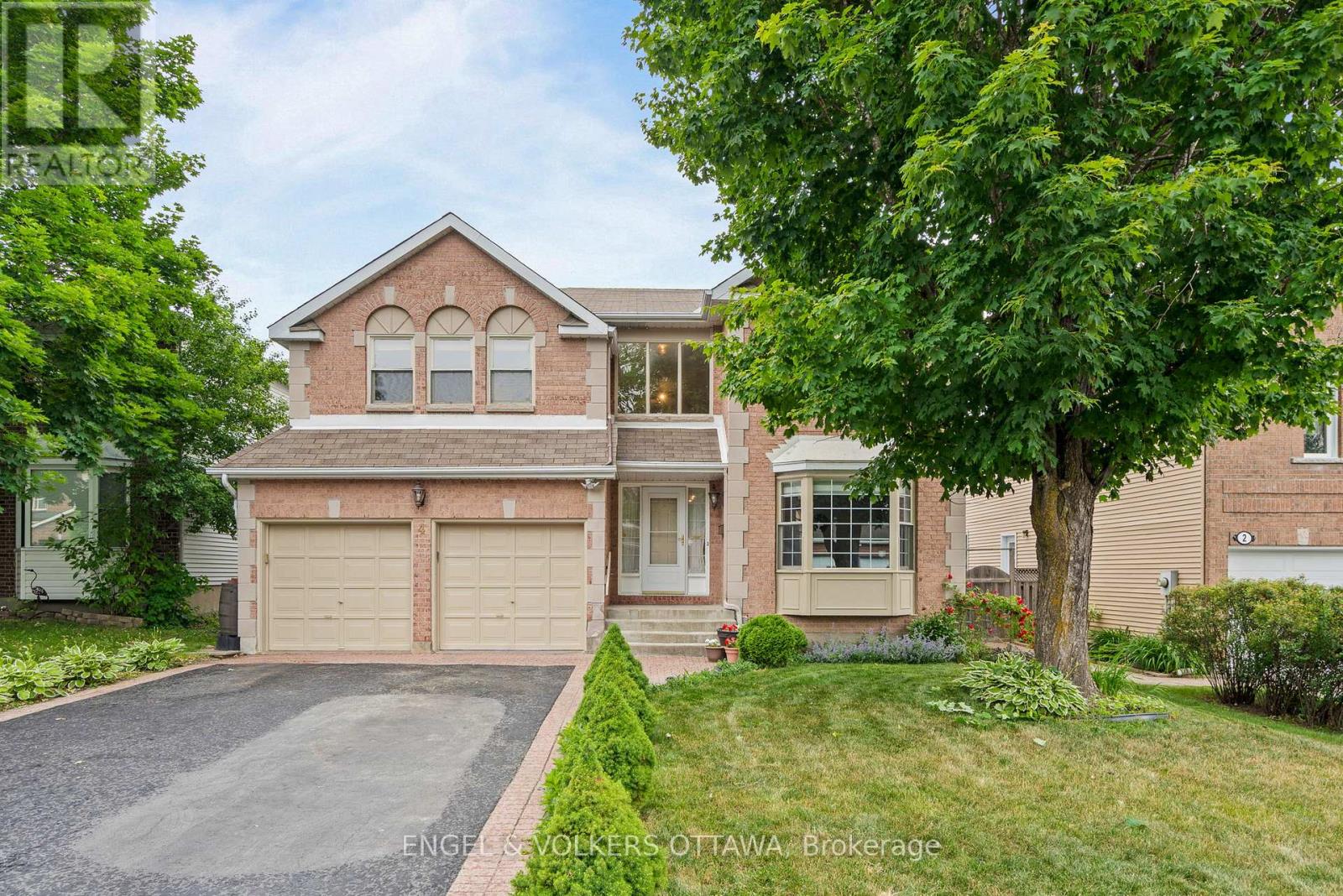 4 Collingwood Crescent