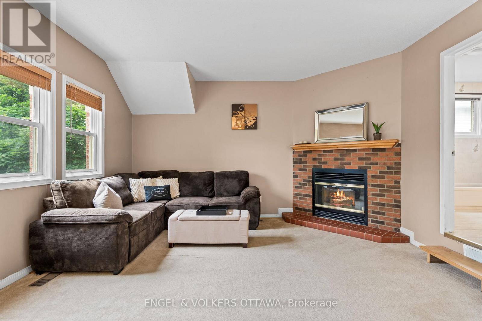 4 Collingwood Crescent
