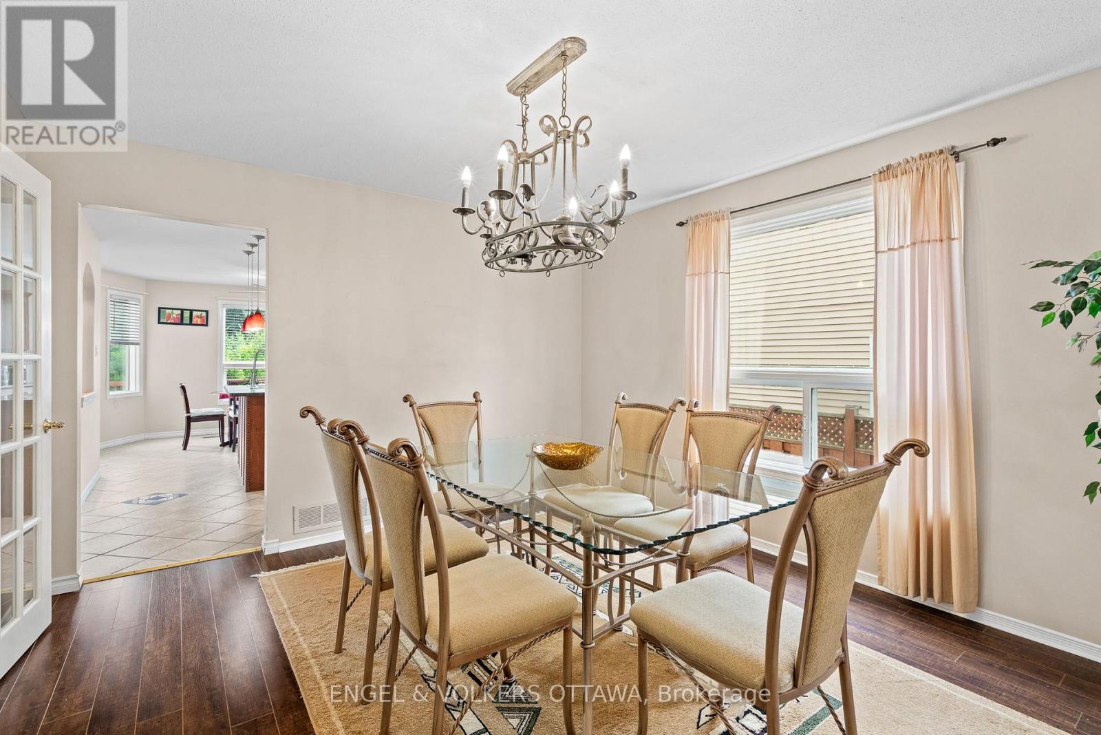 4 Collingwood Crescent