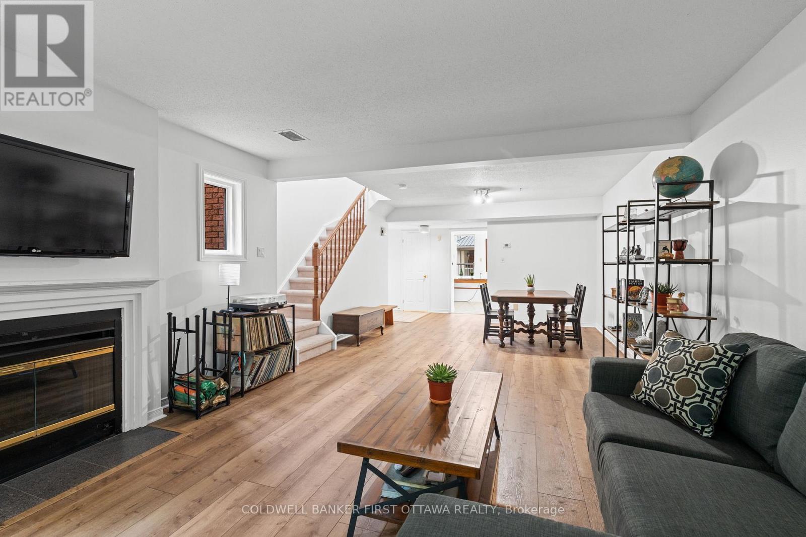 111f - 250 Fountain Place
