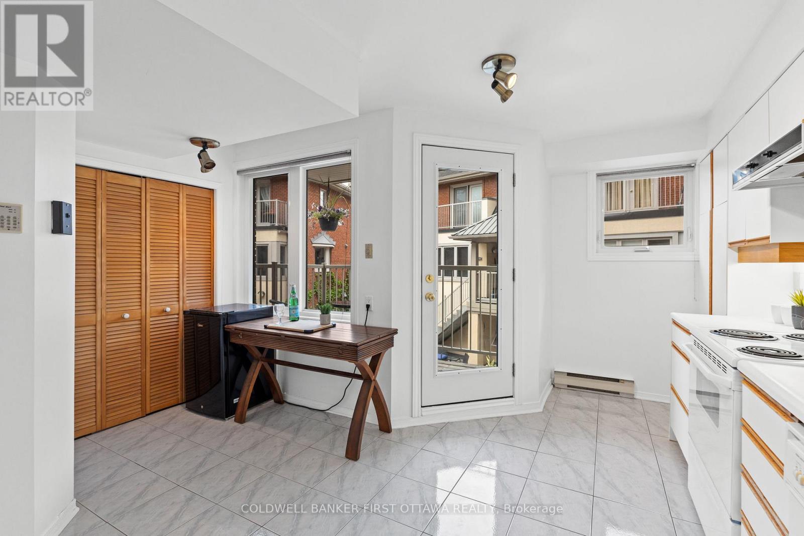 111f - 250 Fountain Place