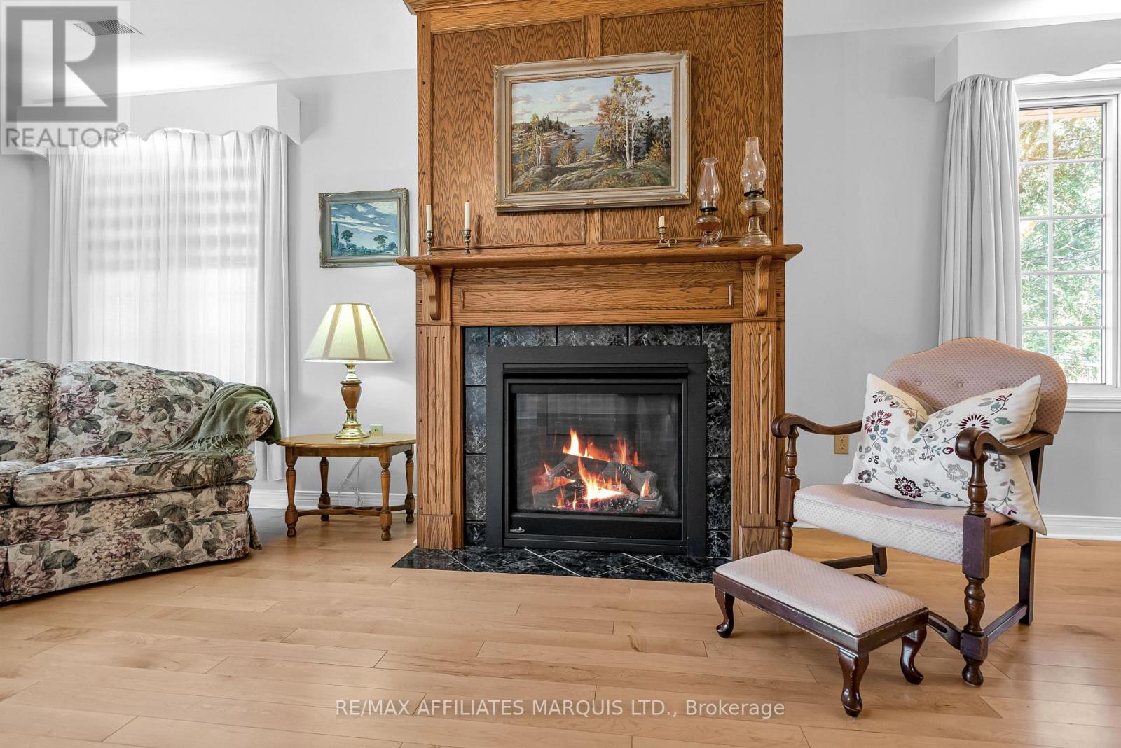 24 Saunders Avenue