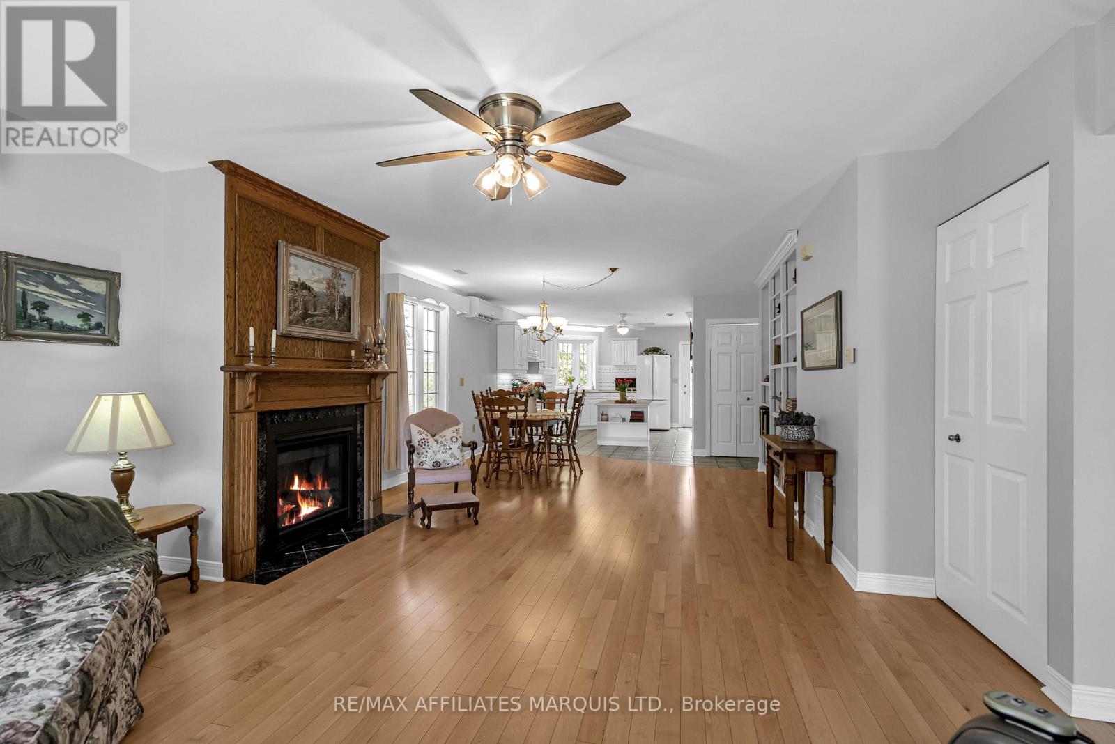 24 Saunders Avenue