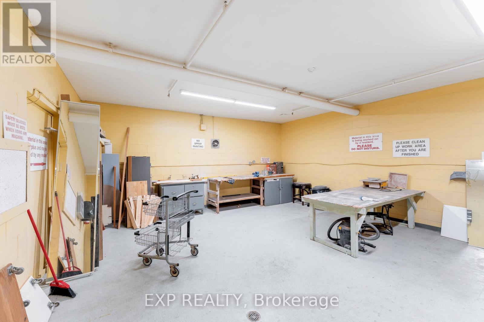 914 - 1505 Baseline Road