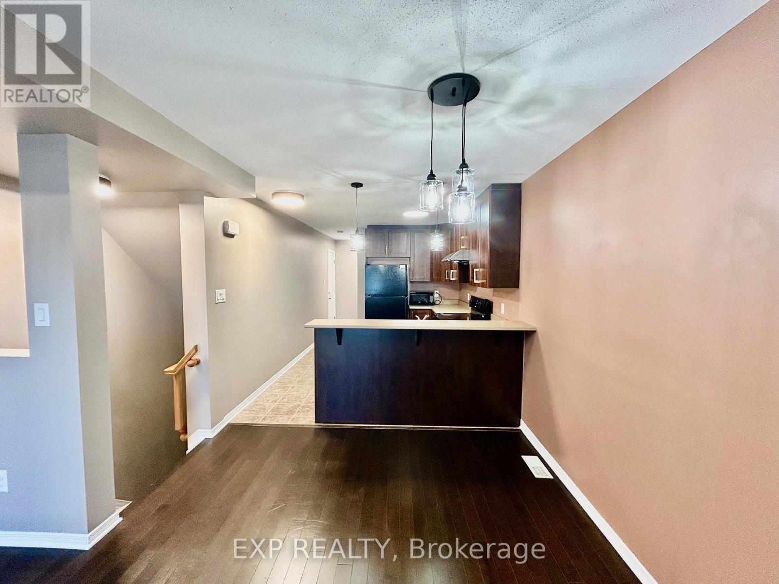 208 Shanly Private
