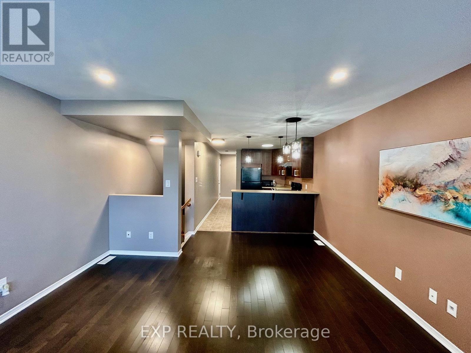 208 Shanly Private