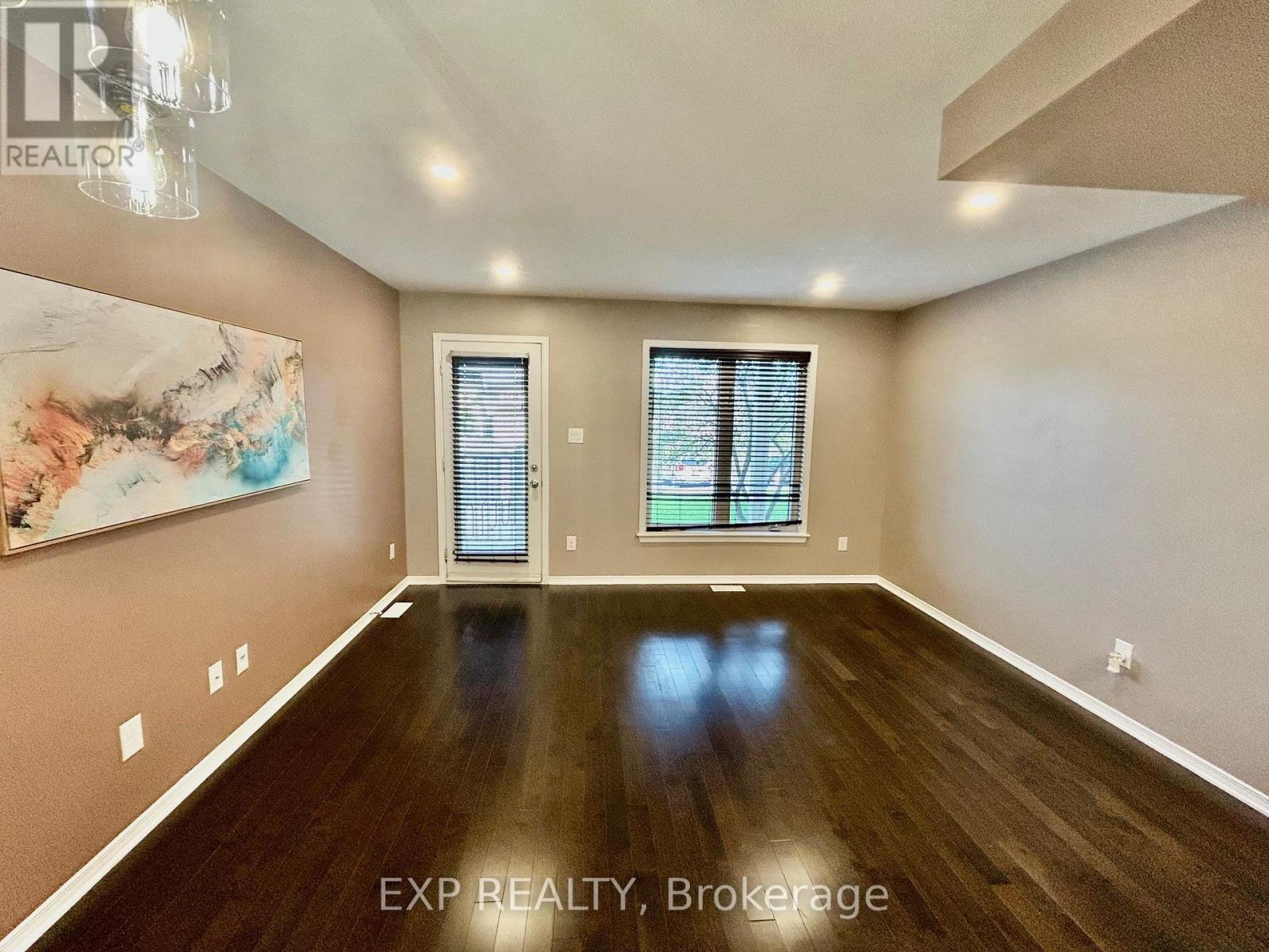 208 Shanly Private