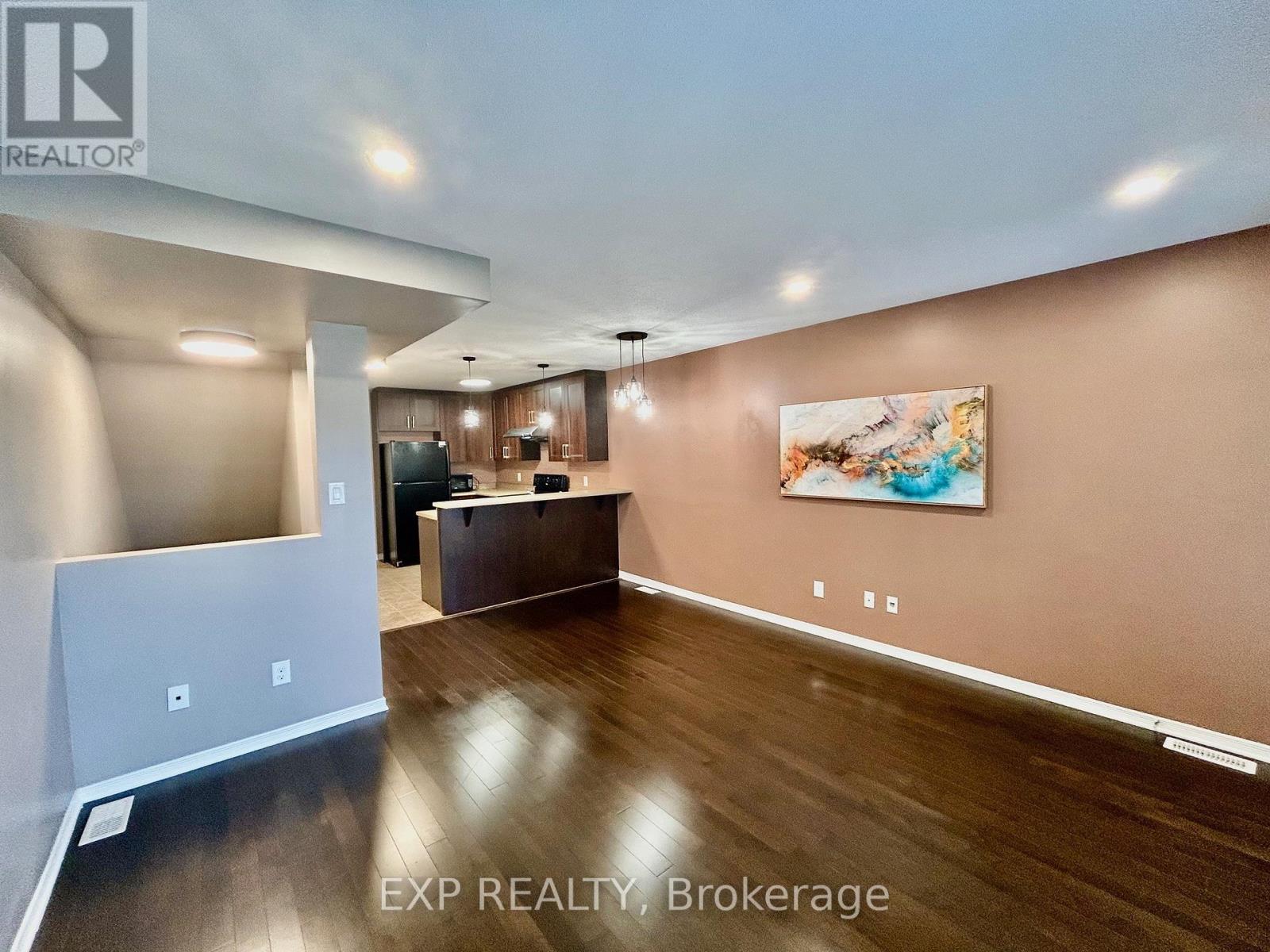 208 Shanly Private