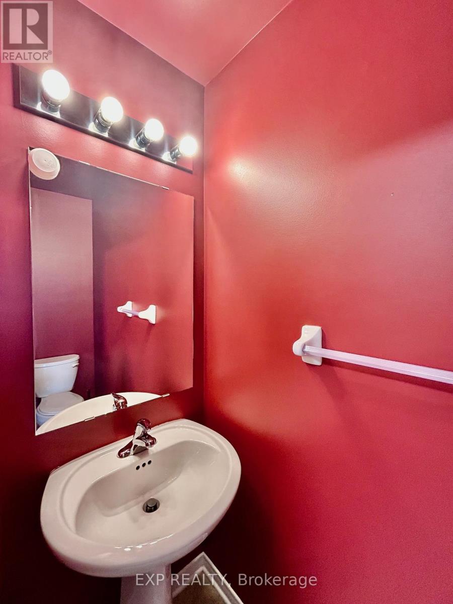 208 Shanly Private