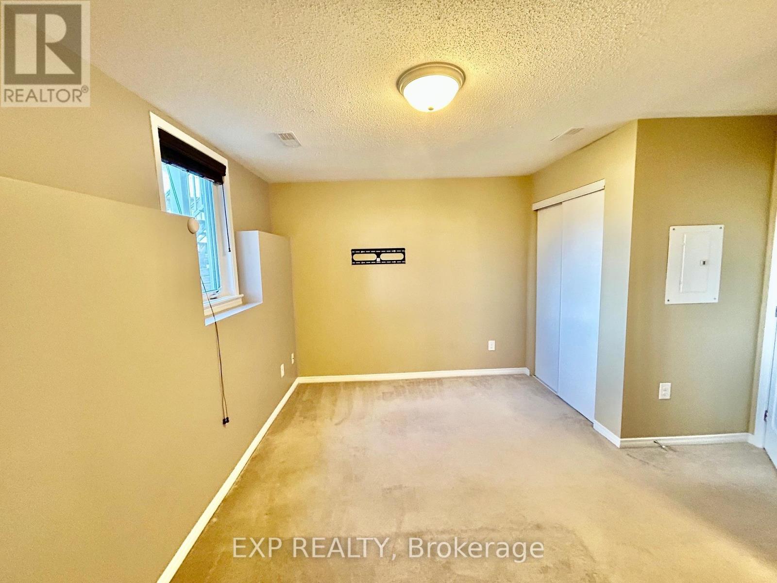 208 Shanly Private