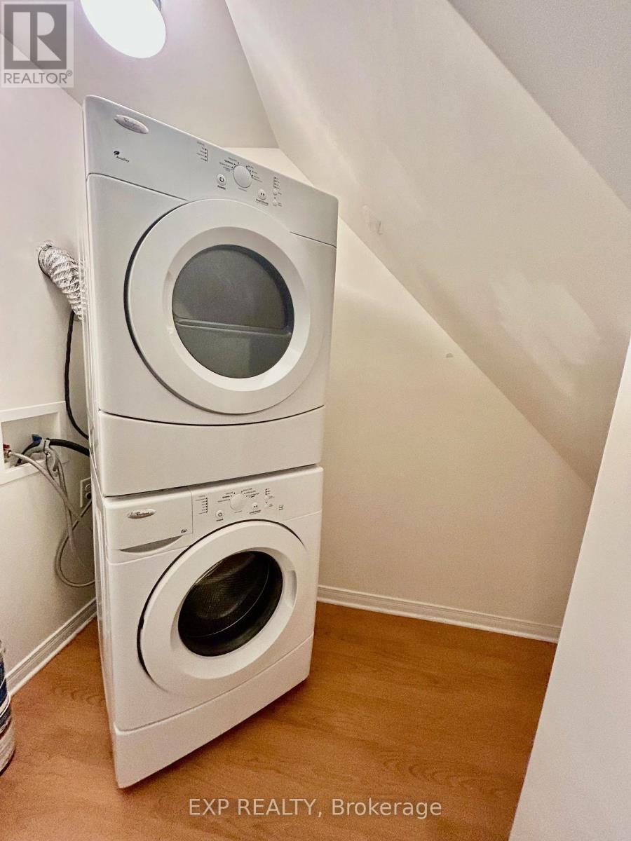 208 Shanly Private