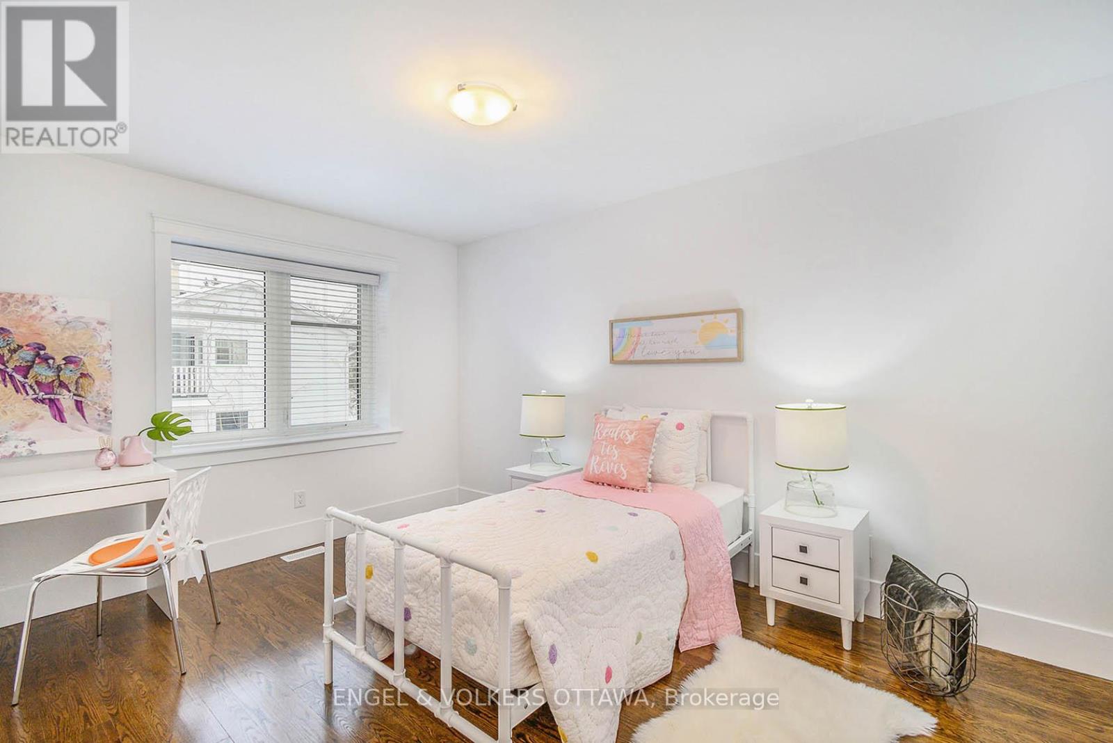 105 Montauk Pvt