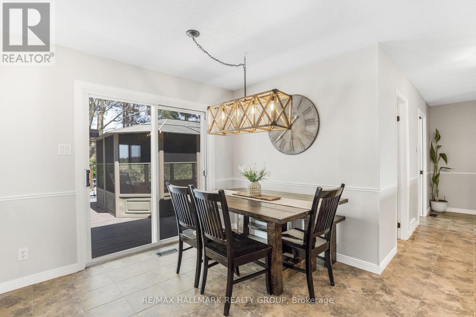 1211 Lacroix Road