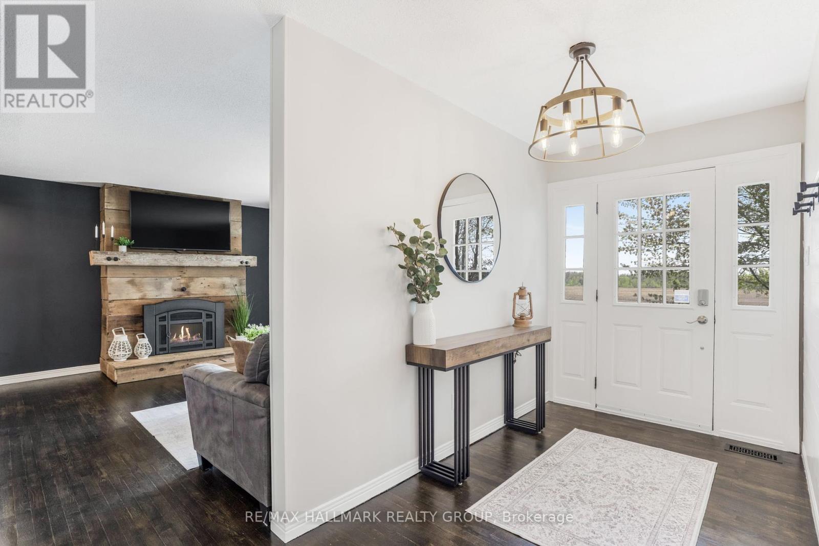 1211 Lacroix Road