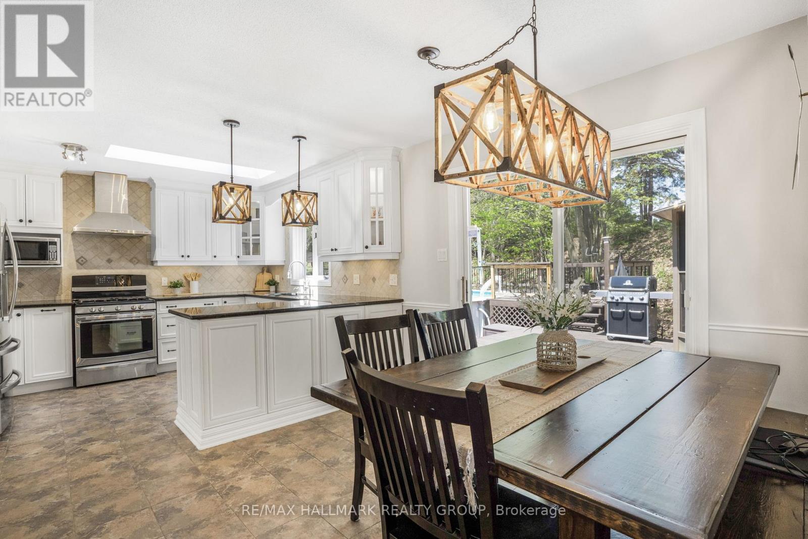 1211 Lacroix Road