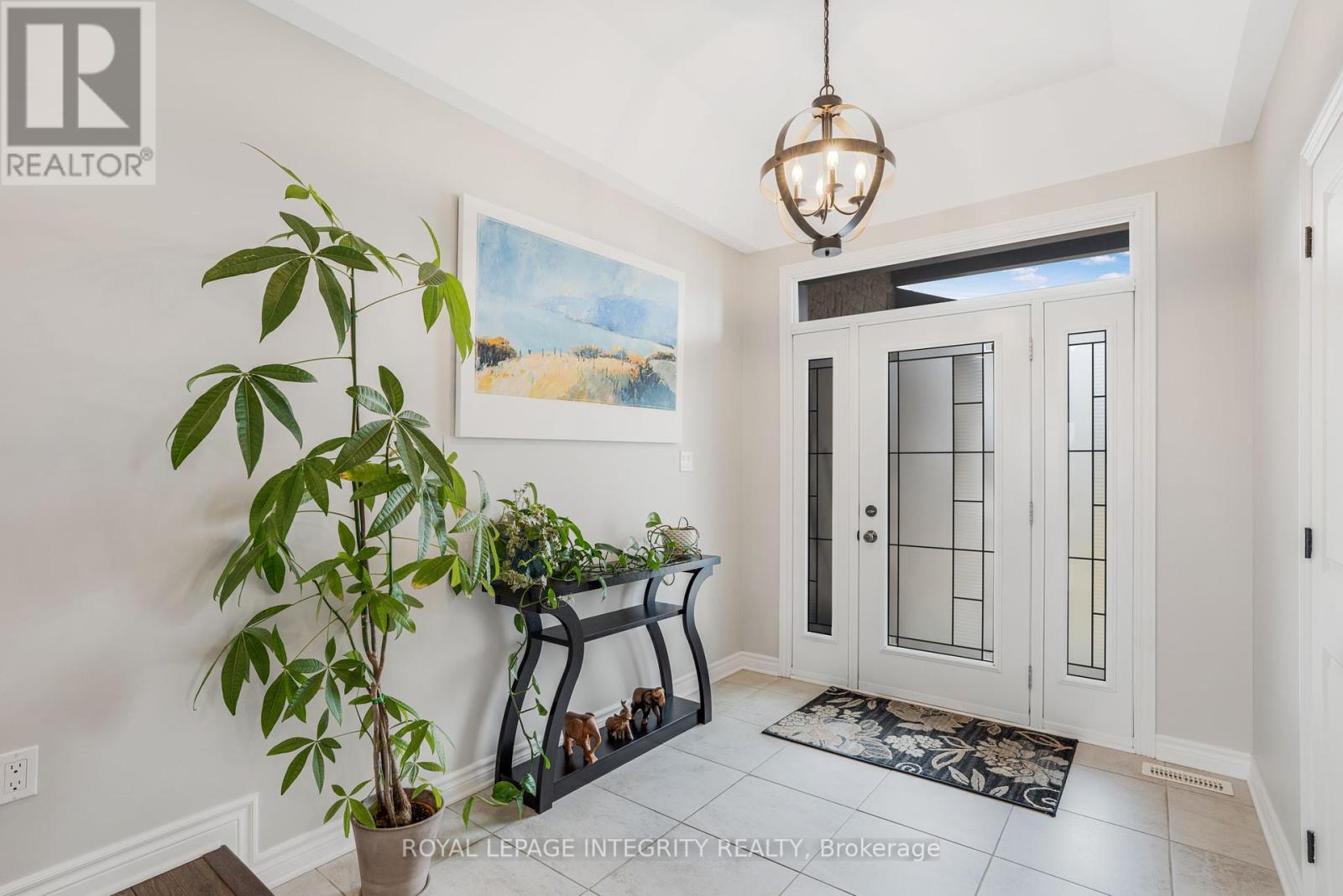 251 Des Violettes Street