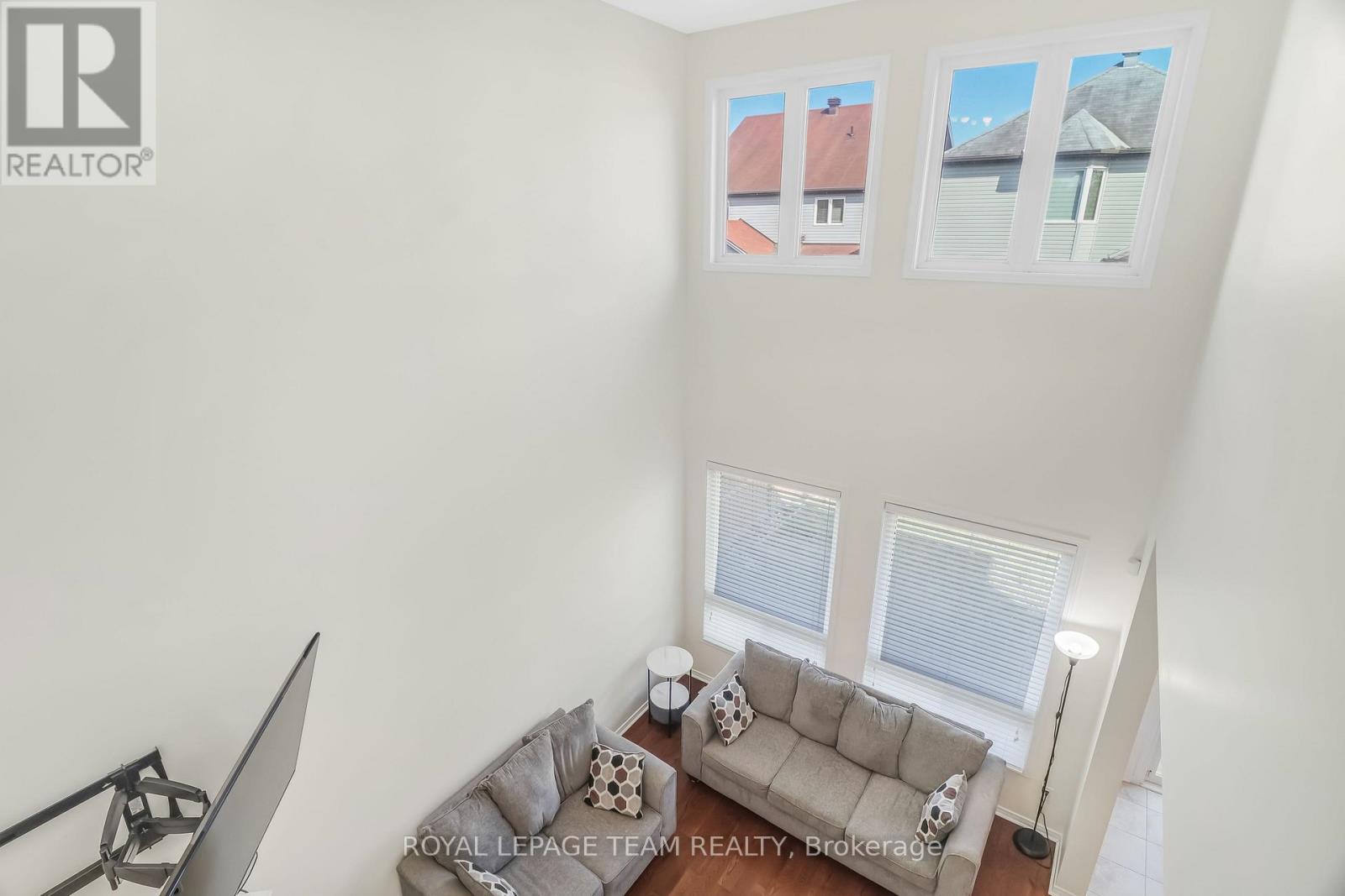 204 Applecross Crescent