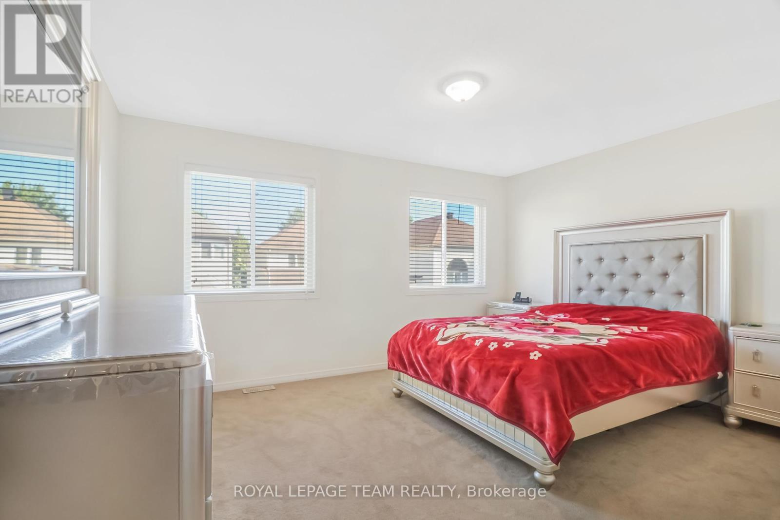 204 Applecross Crescent