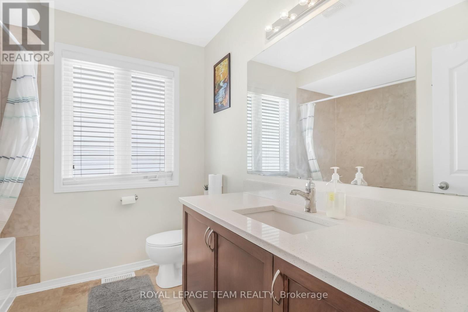204 Applecross Crescent