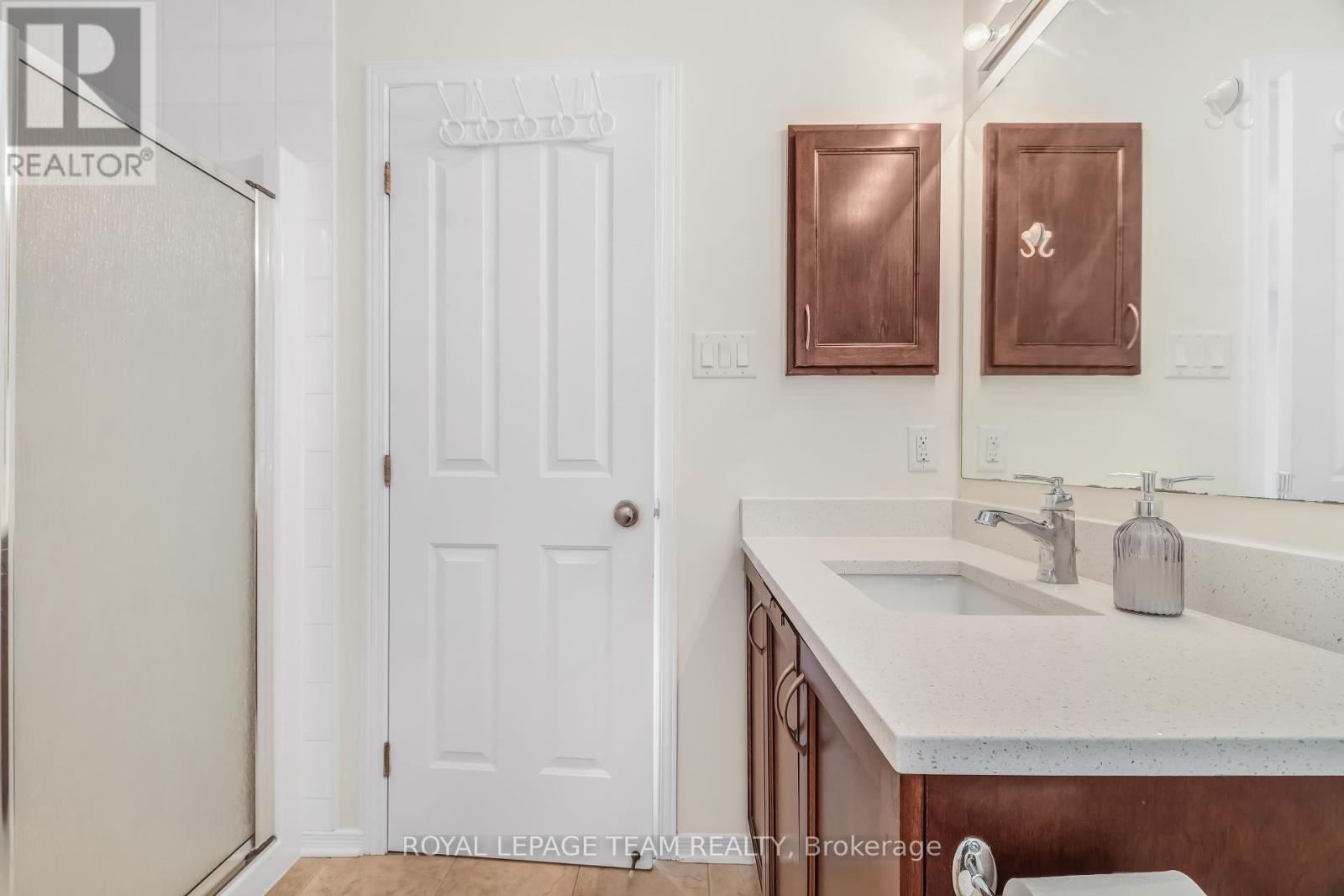 204 Applecross Crescent