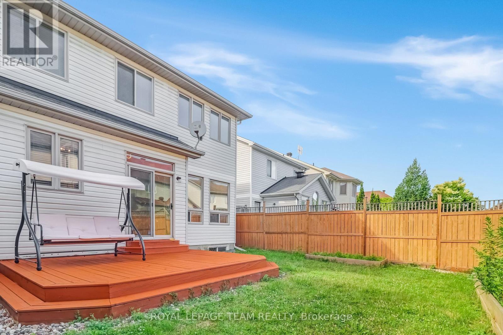 204 Applecross Crescent