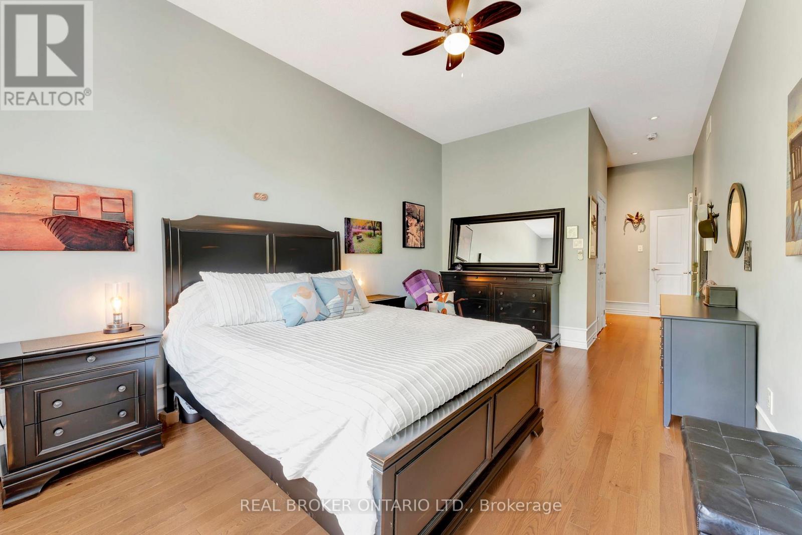 146 Oxford Street W