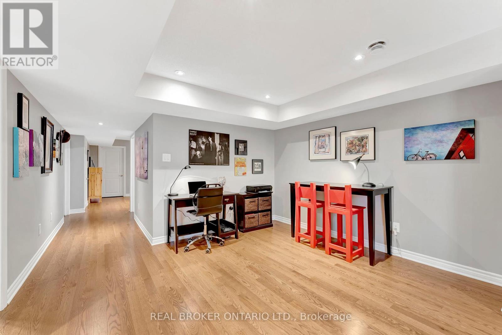 146 Oxford Street W